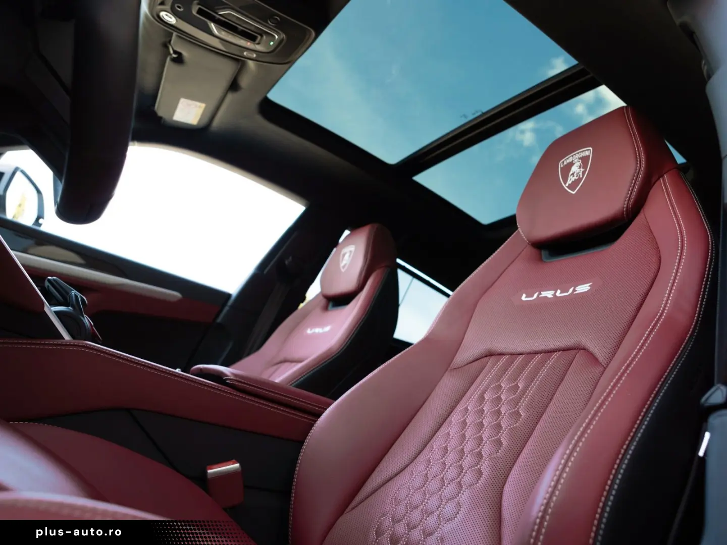 LAMBORGHINI Urus S   Carbon Interior   Night Vision