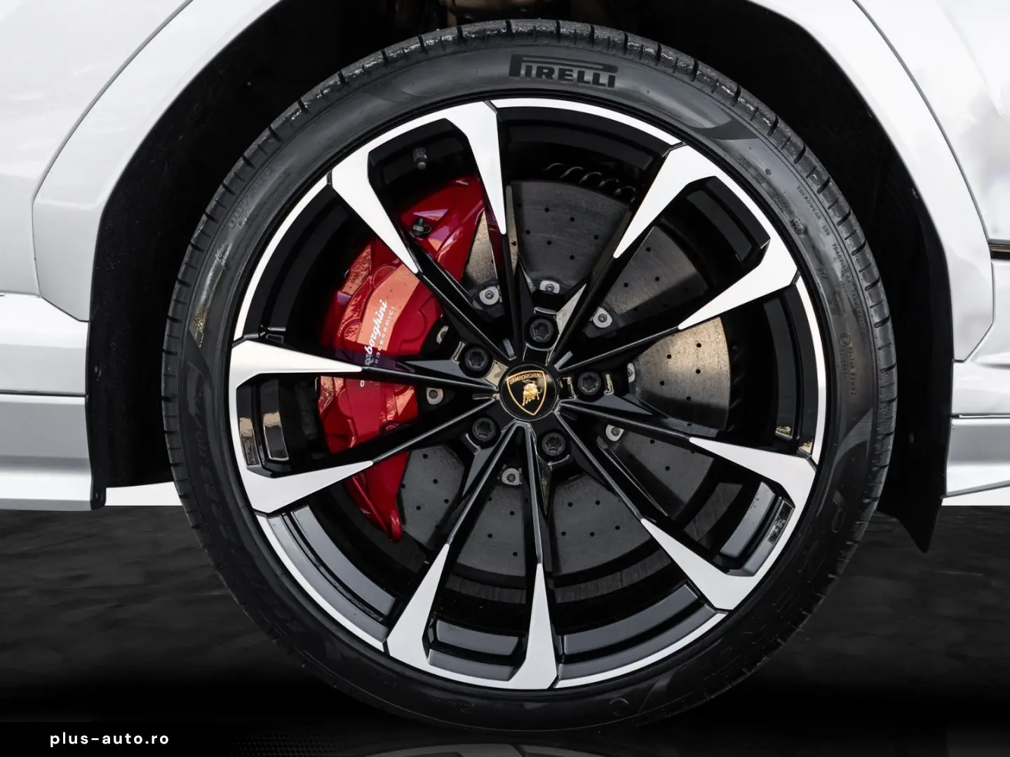 LAMBORGHINI Urus S   Carbon Interior   Night Vision