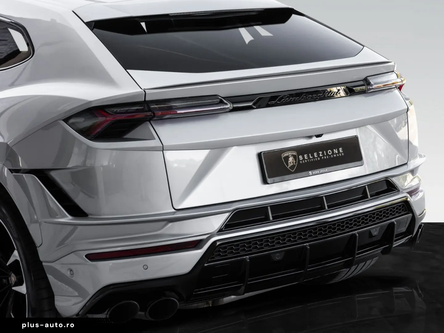 LAMBORGHINI Urus S   Carbon Interior   Night Vision