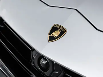 LAMBORGHINI Urus S   Carbon Interior   Night Vision