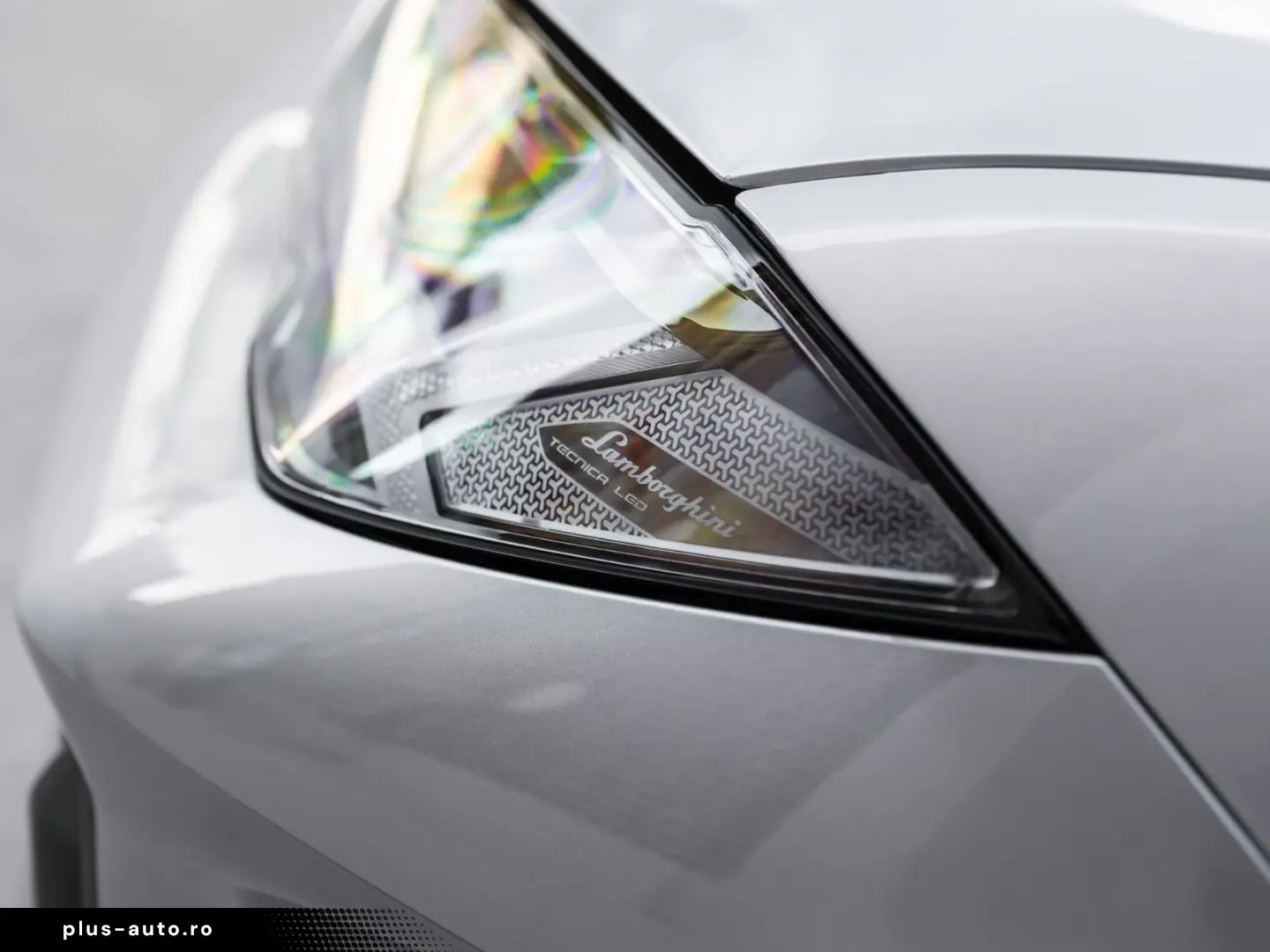 LAMBORGHINI Urus S   Carbon Interior   Night Vision