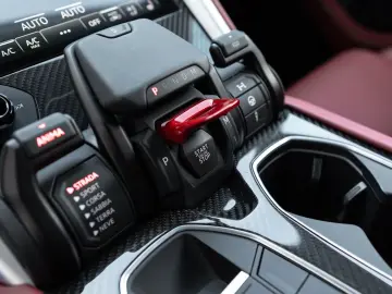 LAMBORGHINI Urus S   Carbon Interior   Night Vision