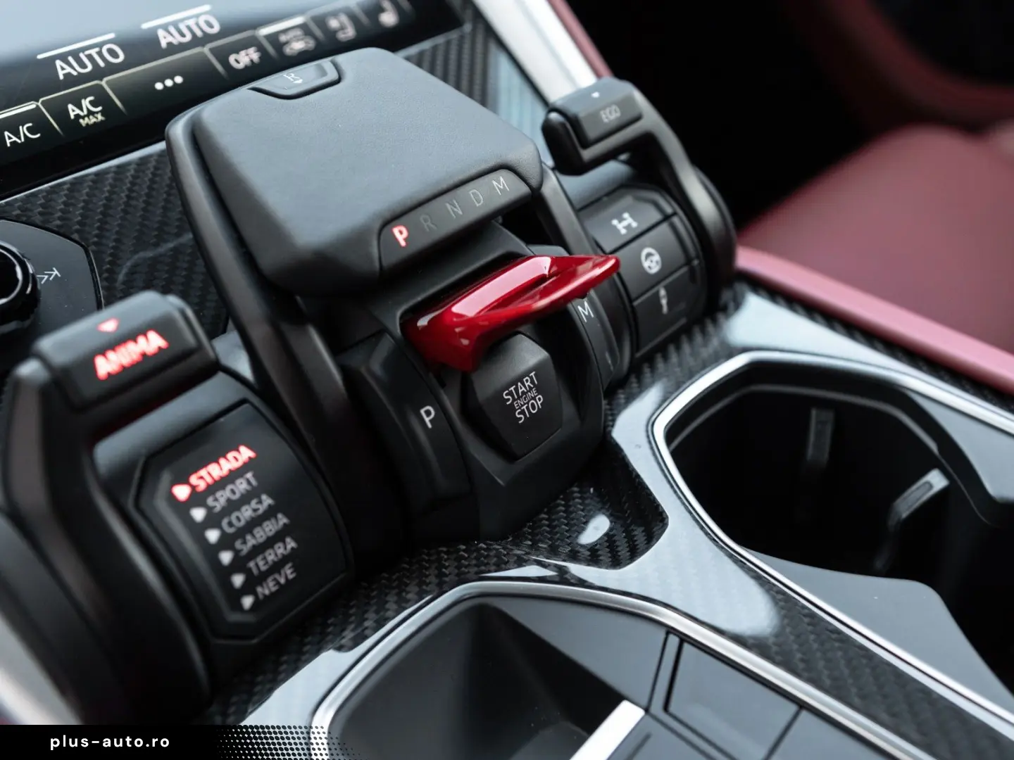 LAMBORGHINI Urus S   Carbon Interior   Night Vision