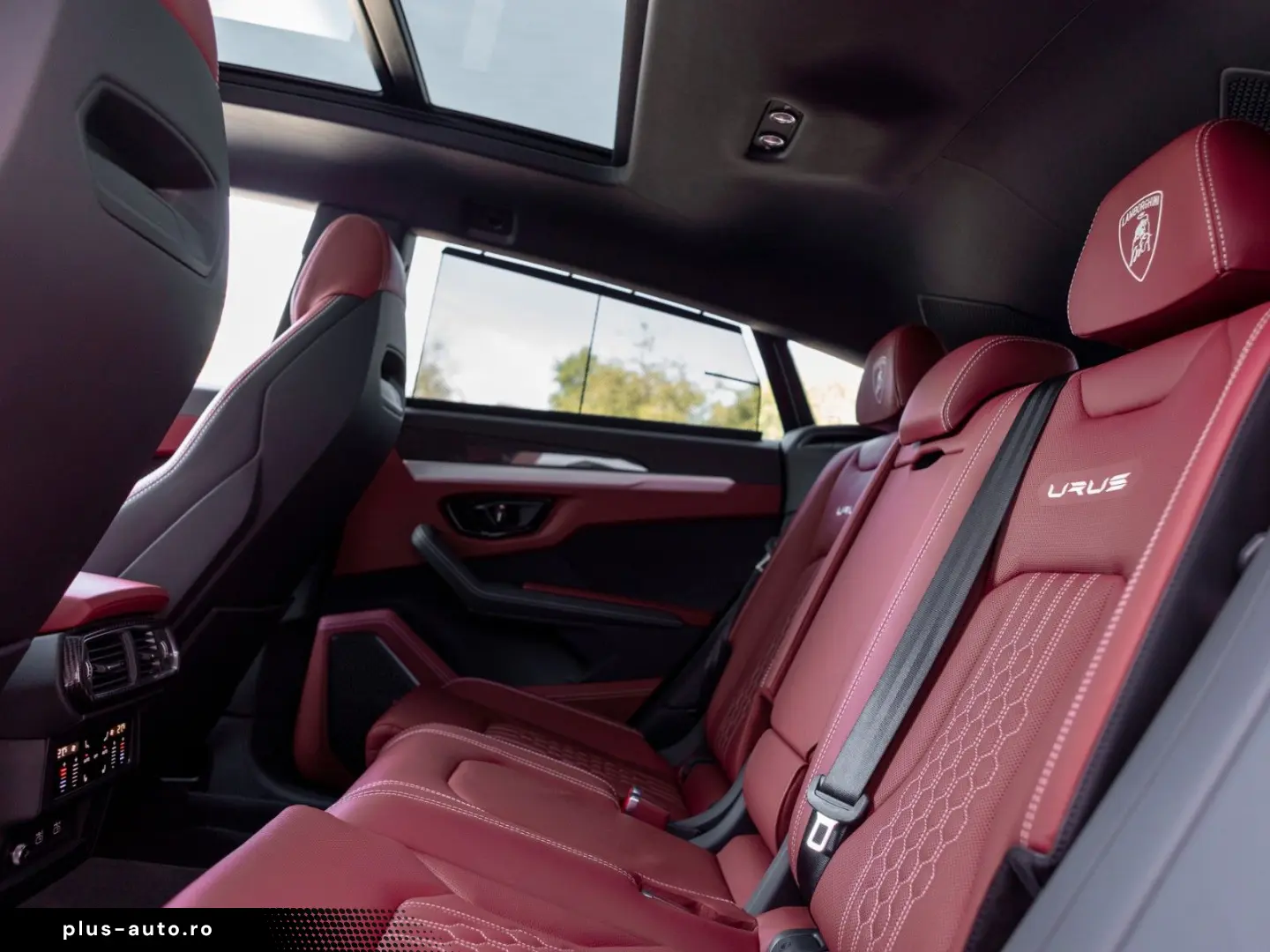 LAMBORGHINI Urus S   Carbon Interior   Night Vision