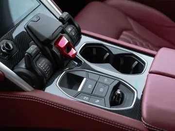 LAMBORGHINI Urus S   Carbon Interior   Night Vision