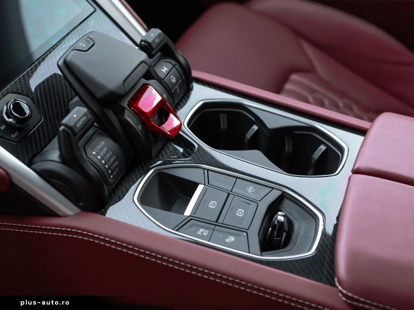 LAMBORGHINI Urus S   Carbon Interior   Night Vision