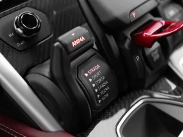 LAMBORGHINI Urus S   Carbon Interior   Night Vision