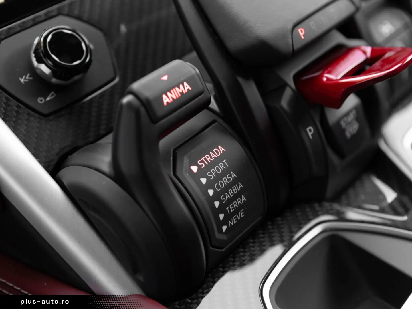 LAMBORGHINI Urus S   Carbon Interior   Night Vision