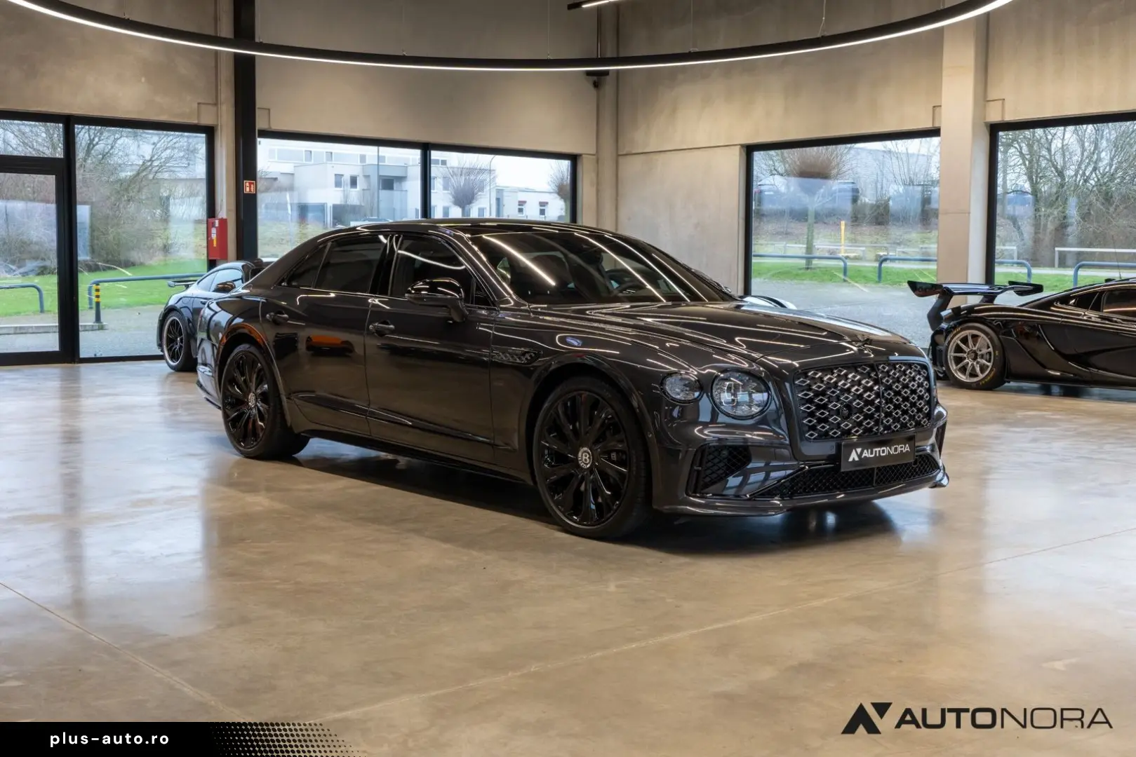 BENTLEY New Flying Spur Mulliner Hybrid Naim Blackline