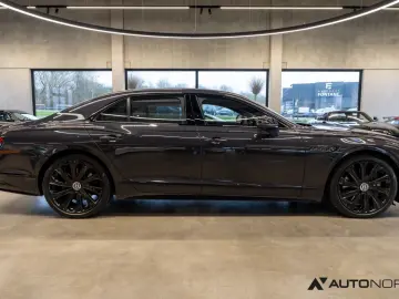 BENTLEY New Flying Spur Mulliner Hybrid Naim Blackline