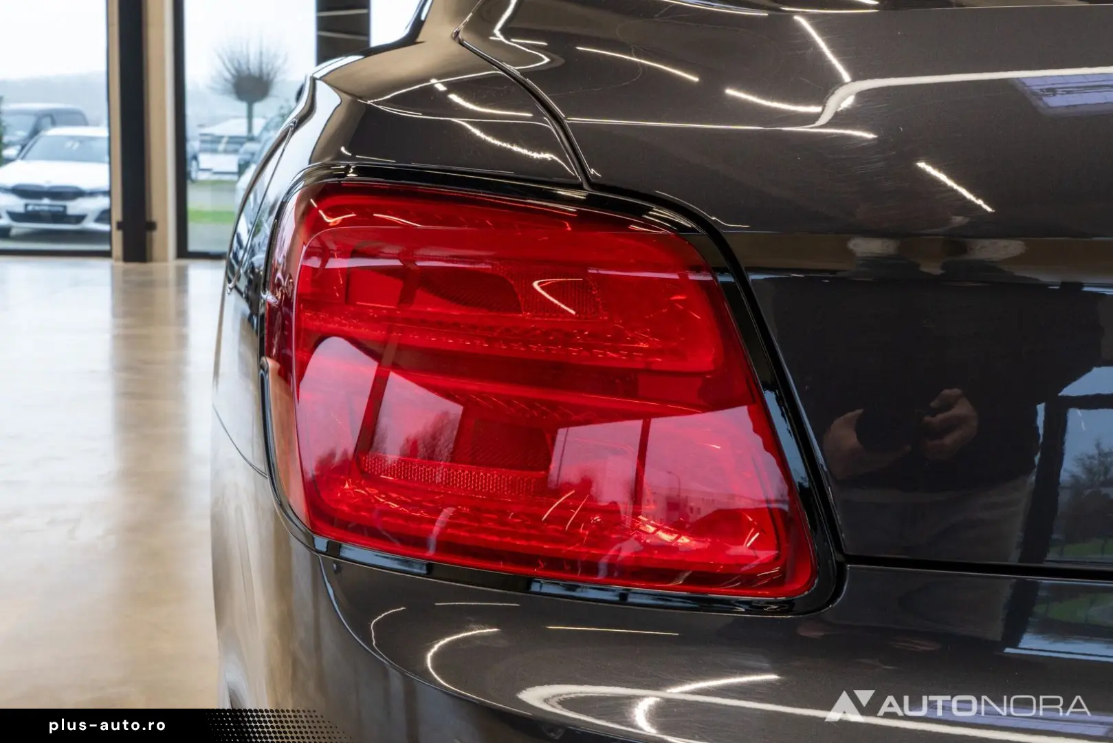 BENTLEY New Flying Spur Mulliner Hybrid Naim Blackline