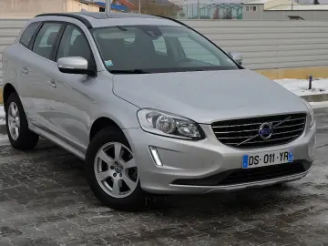 VOLVO XC 60 D4 MOMENTUM DRIVE