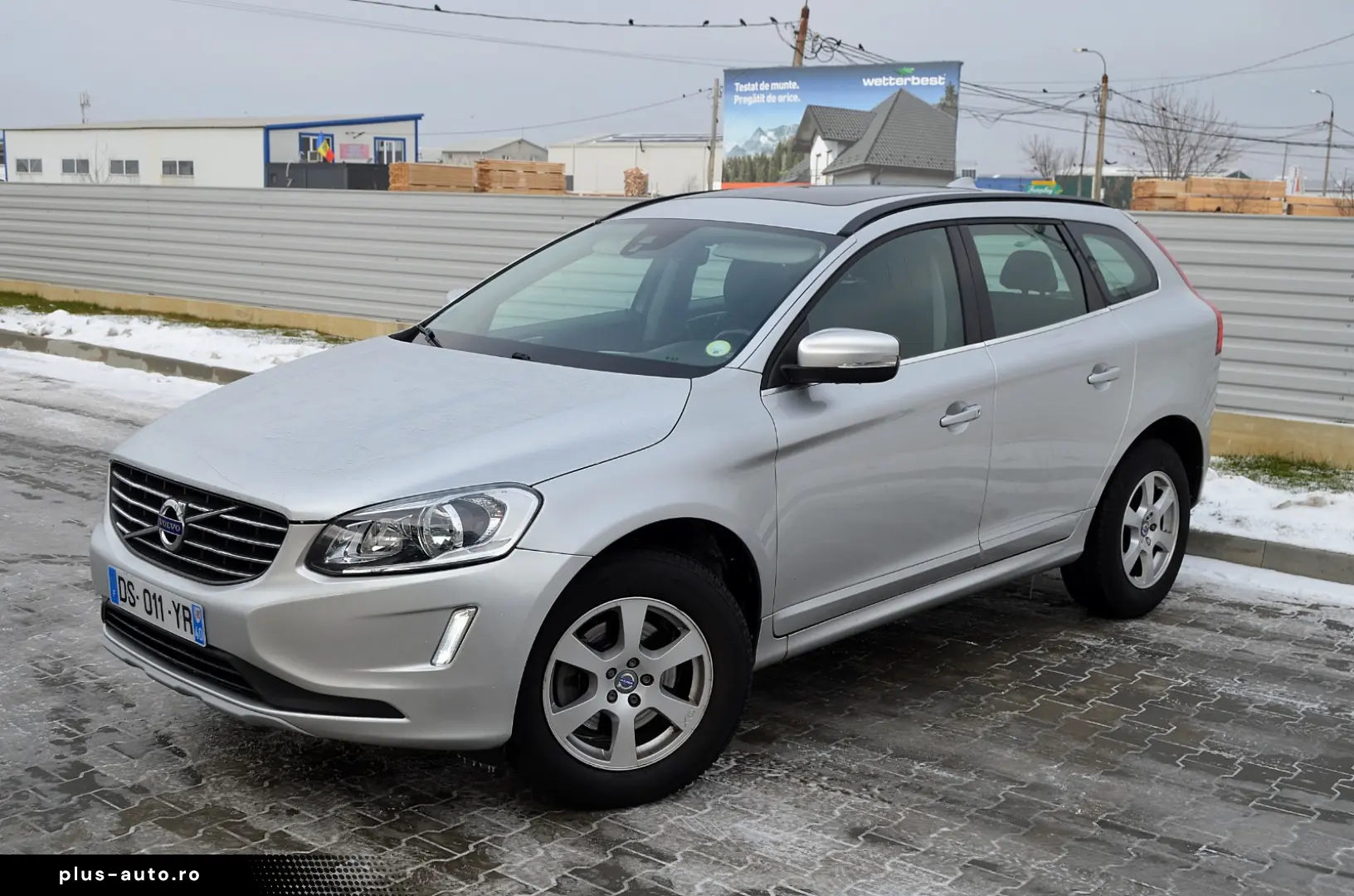 VOLVO XC 60 D4 MOMENTUM DRIVE