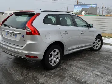 VOLVO XC 60 D4 MOMENTUM DRIVE
