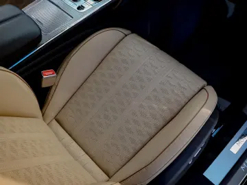 BENTLEY Flying Spur Mulliner V8 PHEV 782hp