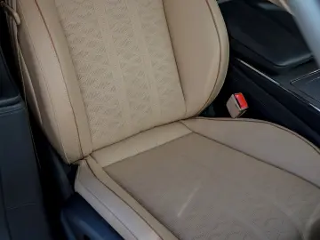 BENTLEY Flying Spur Mulliner V8 PHEV 782hp