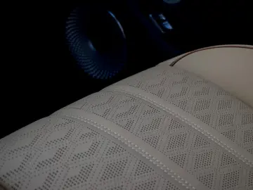 BENTLEY Flying Spur Mulliner V8 PHEV 782hp