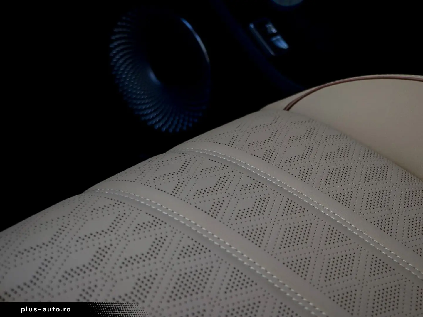 BENTLEY Flying Spur Mulliner V8 PHEV 782hp