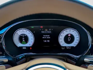 BENTLEY Flying Spur Mulliner V8 PHEV 782hp