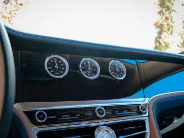 BENTLEY Flying Spur Mulliner V8 PHEV 782hp