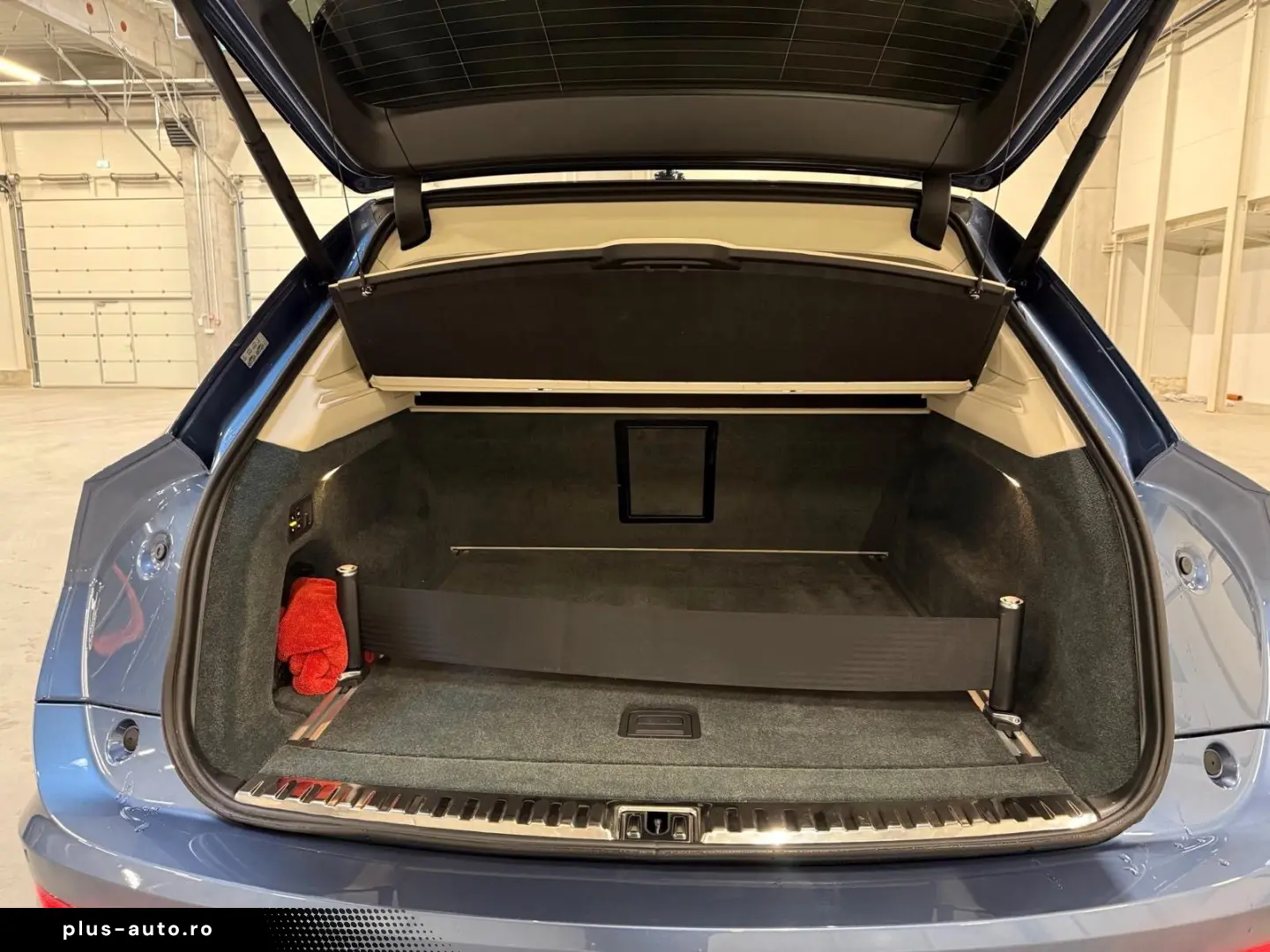 BENTLEY Bentayga 4.0 V8 EWB Azure 4WD Autom.