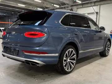 BENTLEY Bentayga 4.0 V8 EWB Azure 4WD Autom.