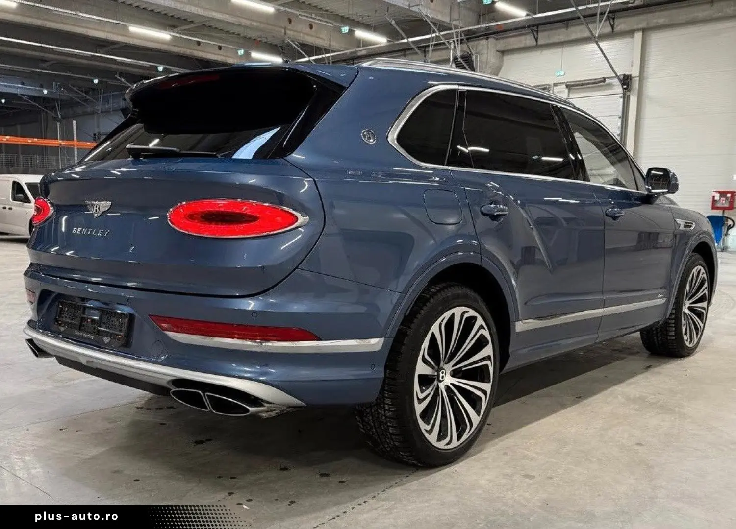 BENTLEY Bentayga 4.0 V8 EWB Azure 4WD Autom.
