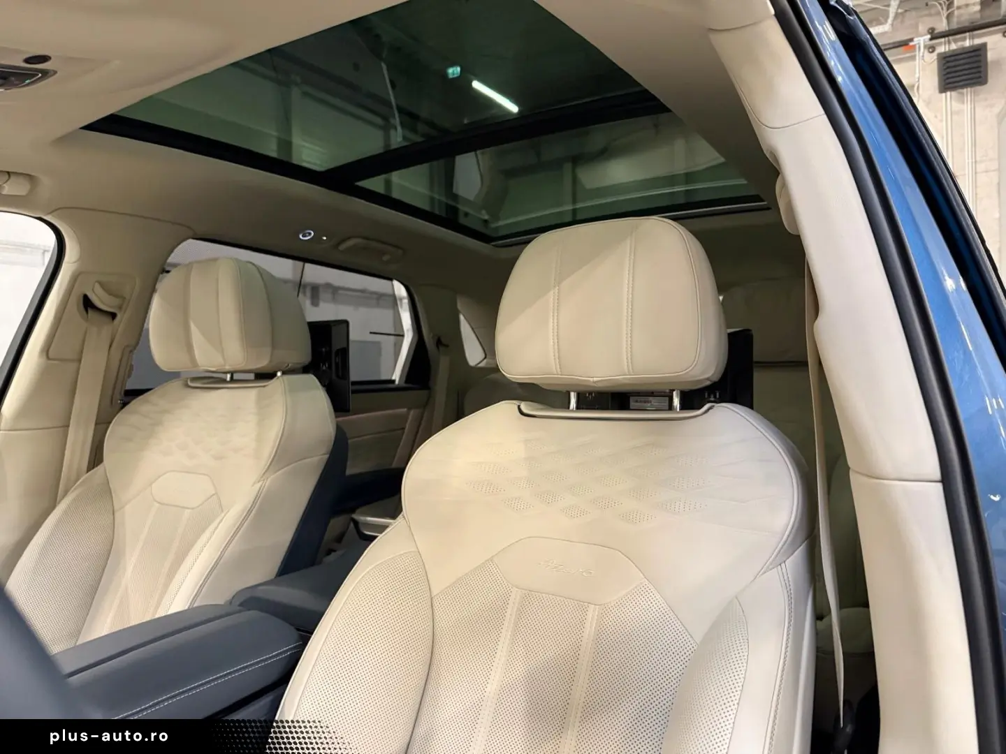 BENTLEY Bentayga 4.0 V8 EWB Azure 4WD Autom.