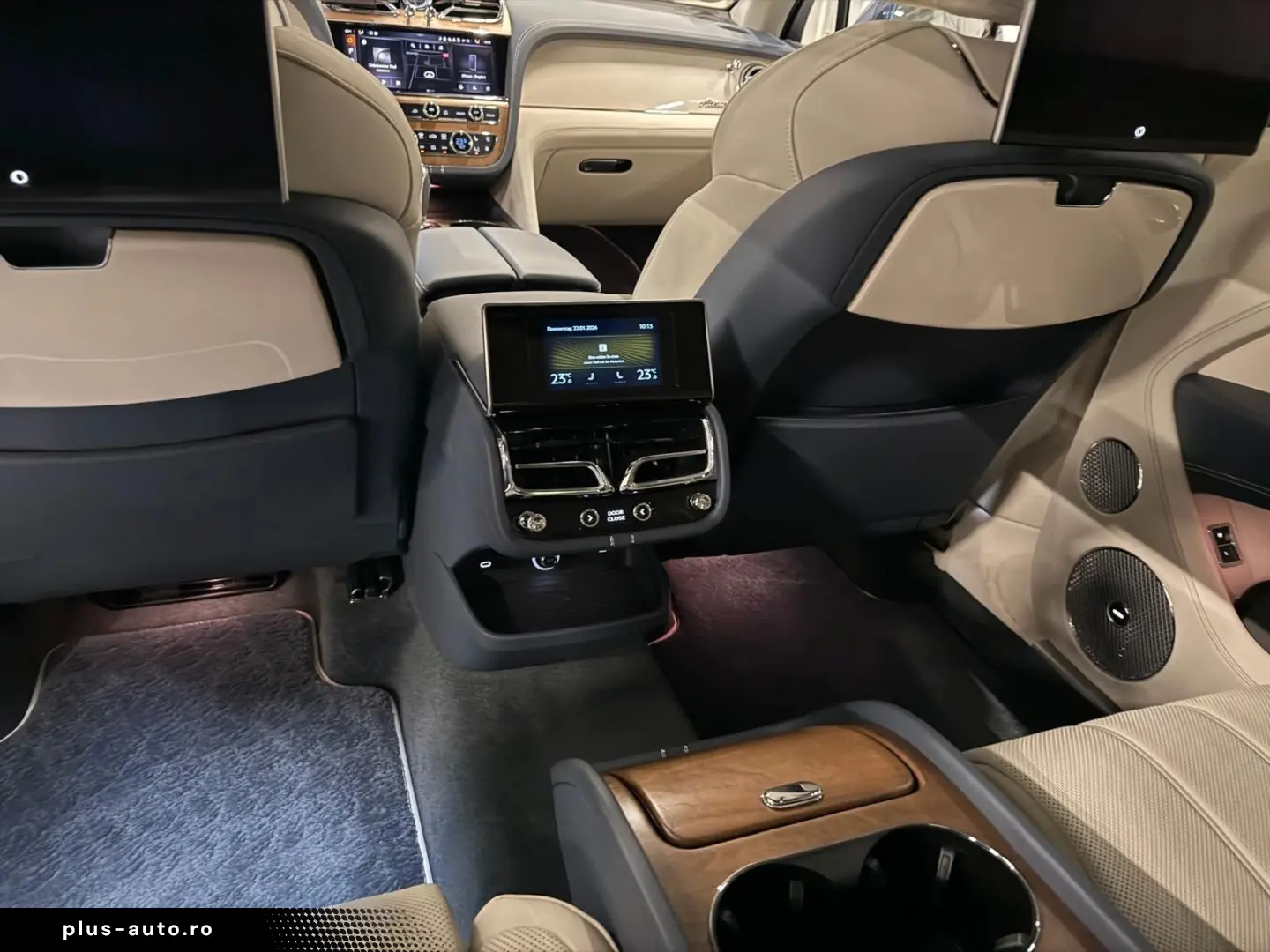 BENTLEY Bentayga 4.0 V8 EWB Azure 4WD Autom.