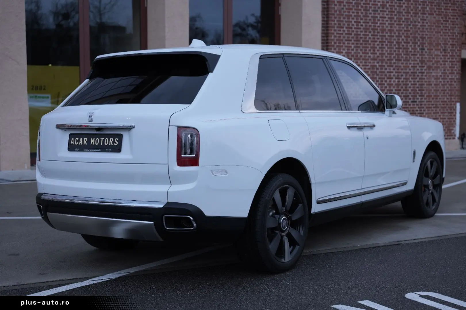 ROLLS ROYCE Cullinan Mandarin