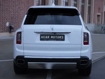 ROLLS ROYCE Cullinan Mandarin