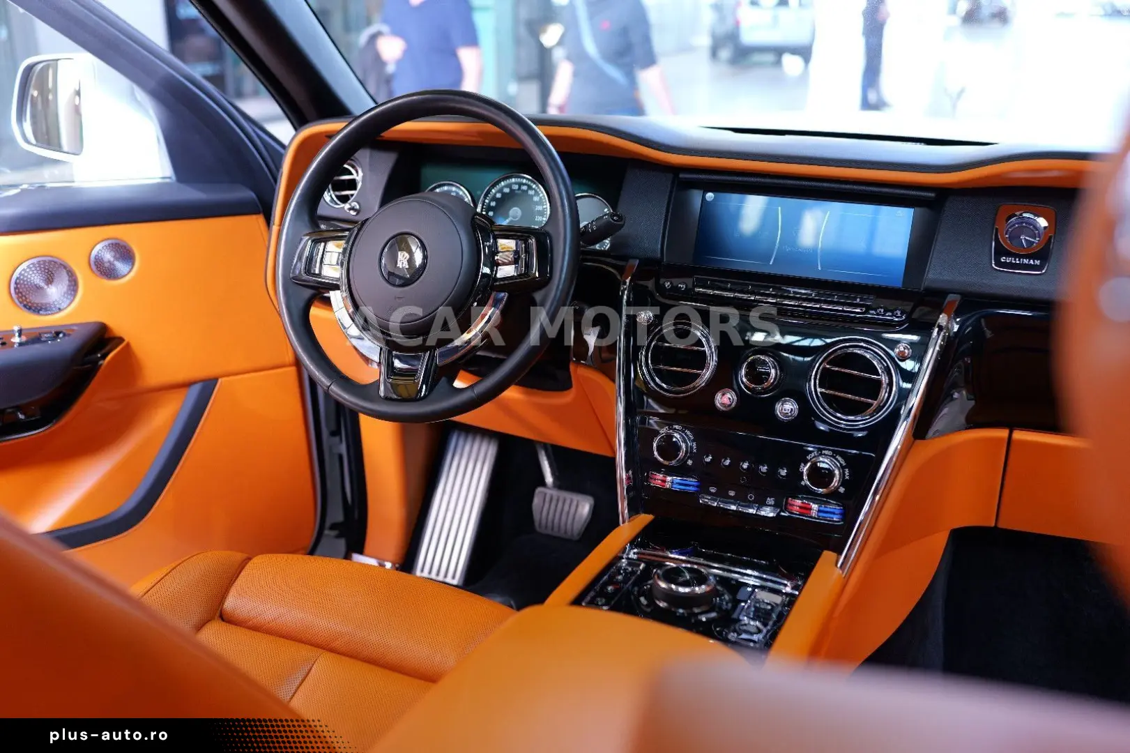ROLLS ROYCE Cullinan Mandarin