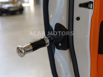 ROLLS ROYCE Cullinan Mandarin