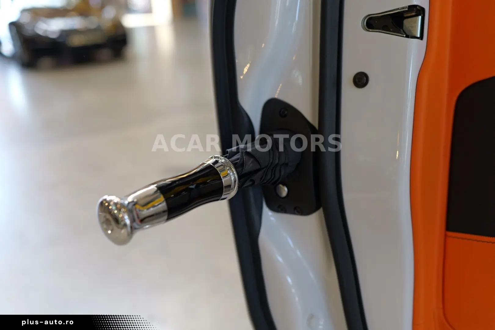 ROLLS ROYCE Cullinan Mandarin