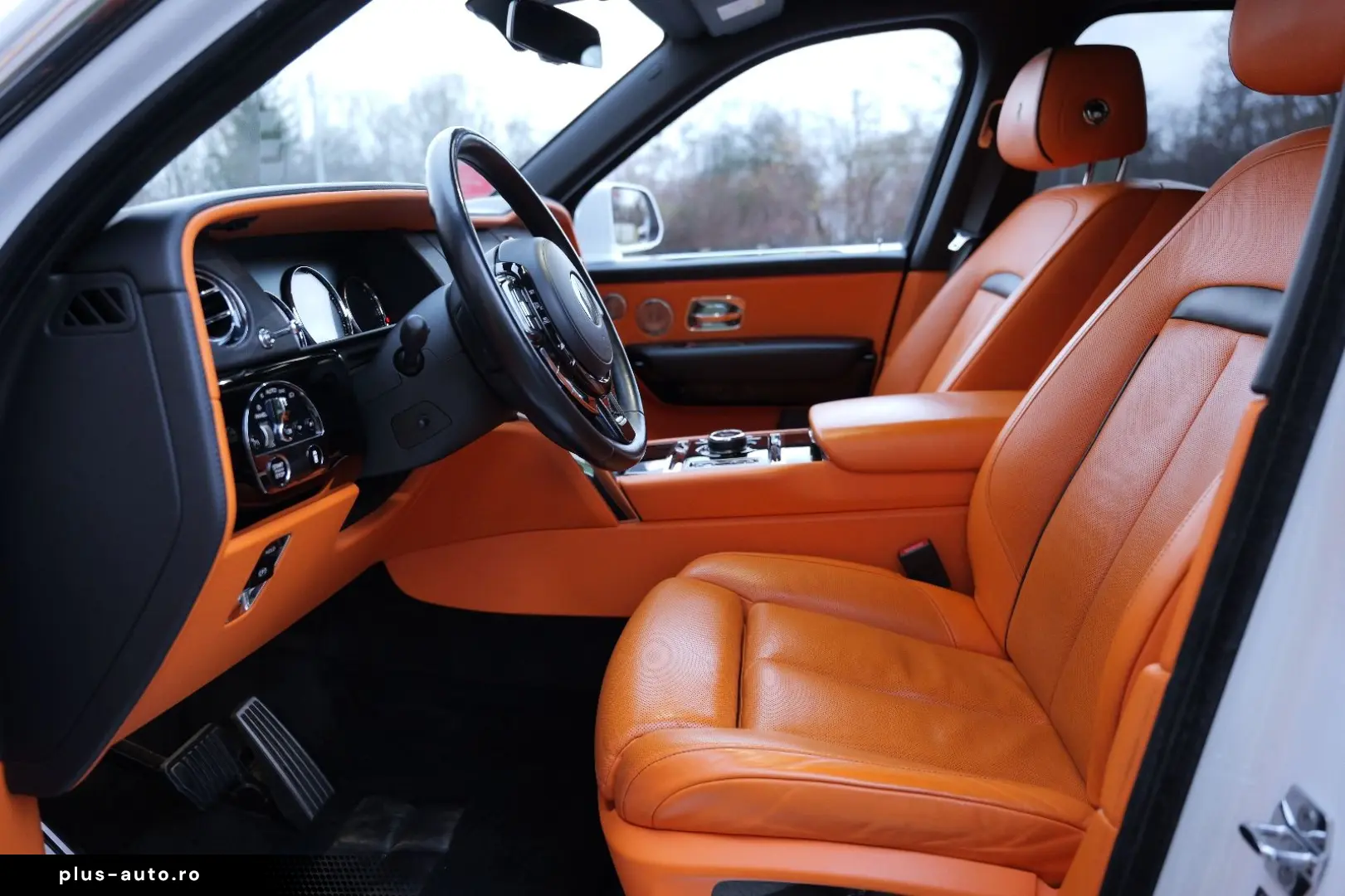 ROLLS ROYCE Cullinan Mandarin