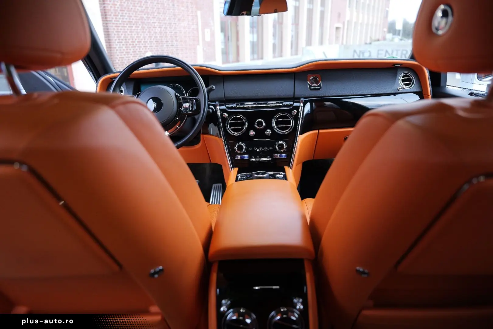 ROLLS ROYCE Cullinan Mandarin