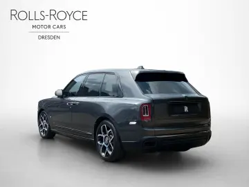 ROLLS ROYCE Cullinan Black Badge