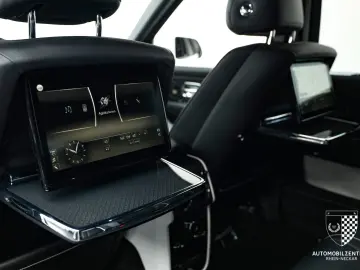 ROLLS ROYCE Cullinan Black Badge Starburst RearSeat Bespoke