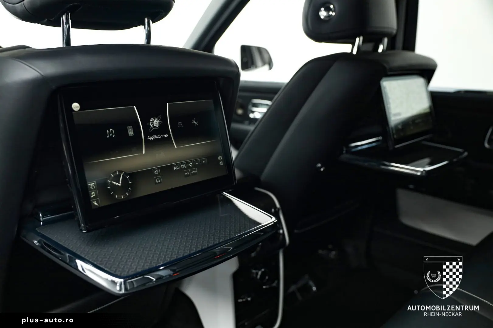 ROLLS ROYCE Cullinan Black Badge Starburst RearSeat Bespoke