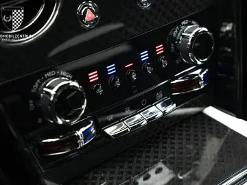 ROLLS ROYCE Cullinan Black Badge Starburst RearSeat Bespoke