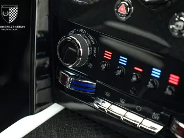 ROLLS ROYCE Cullinan Black Badge Starburst RearSeat Bespoke