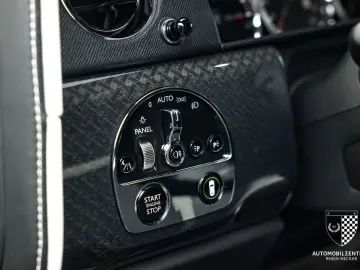 ROLLS ROYCE Cullinan Black Badge Starburst RearSeat Bespoke