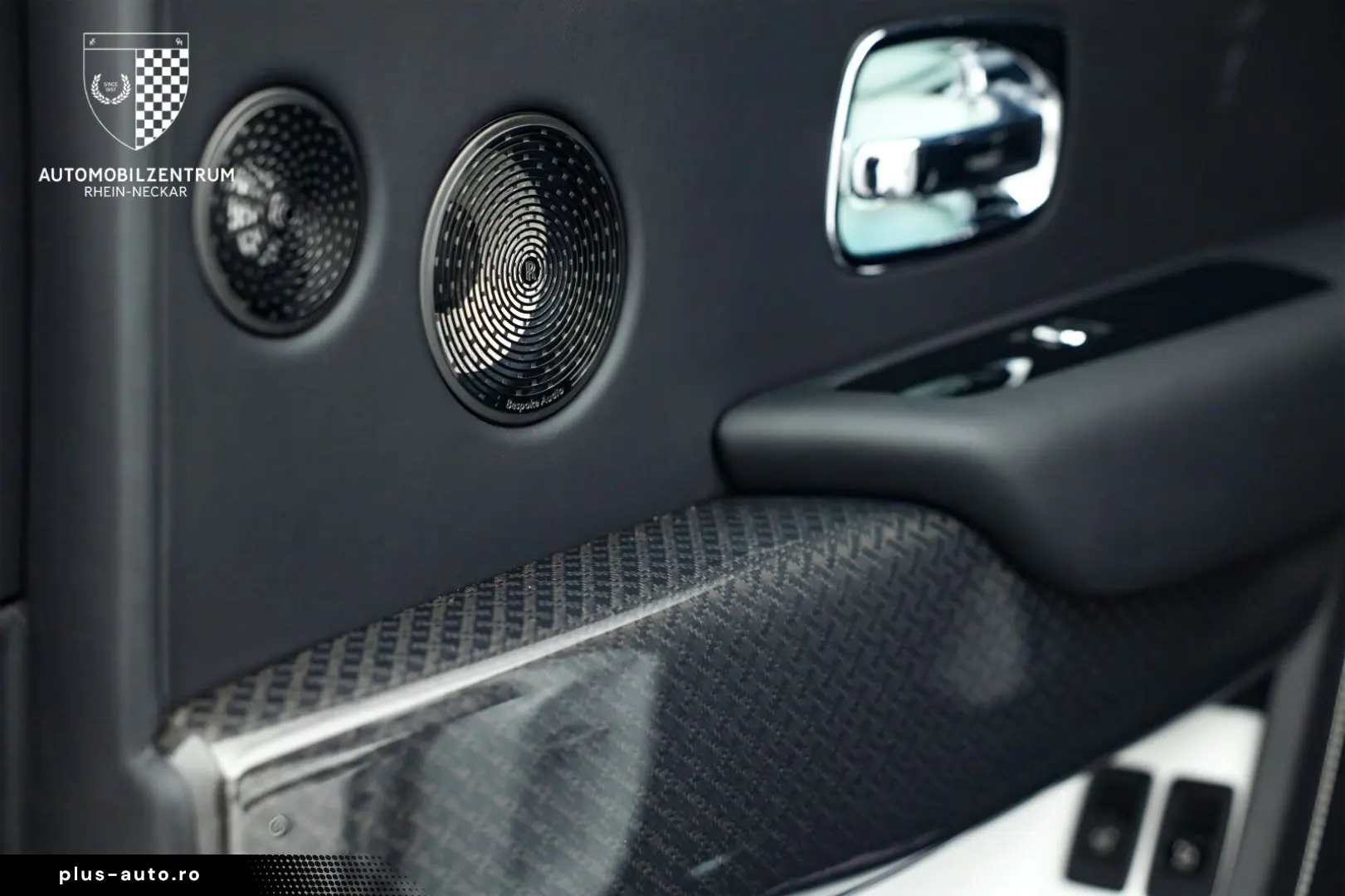 ROLLS ROYCE Cullinan Black Badge Starburst RearSeat Bespoke