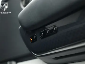 ROLLS ROYCE Cullinan Black Badge Starburst RearSeat Bespoke