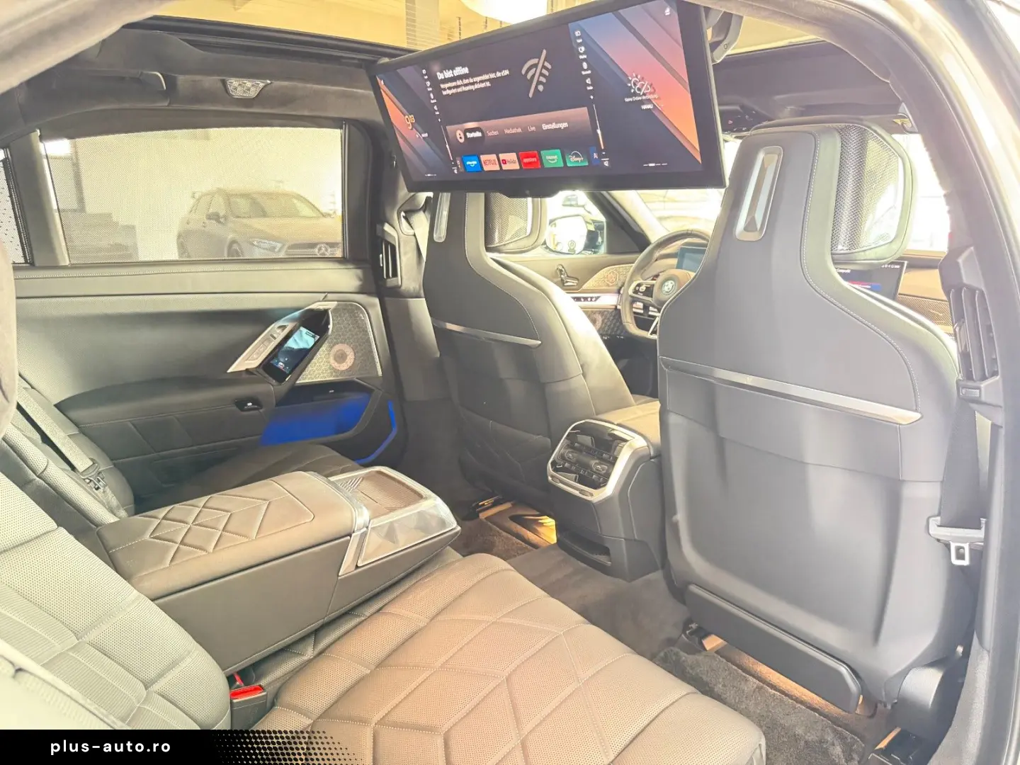 BMW M760e xDrive Two Tone Individual 3xTV SkyLounge