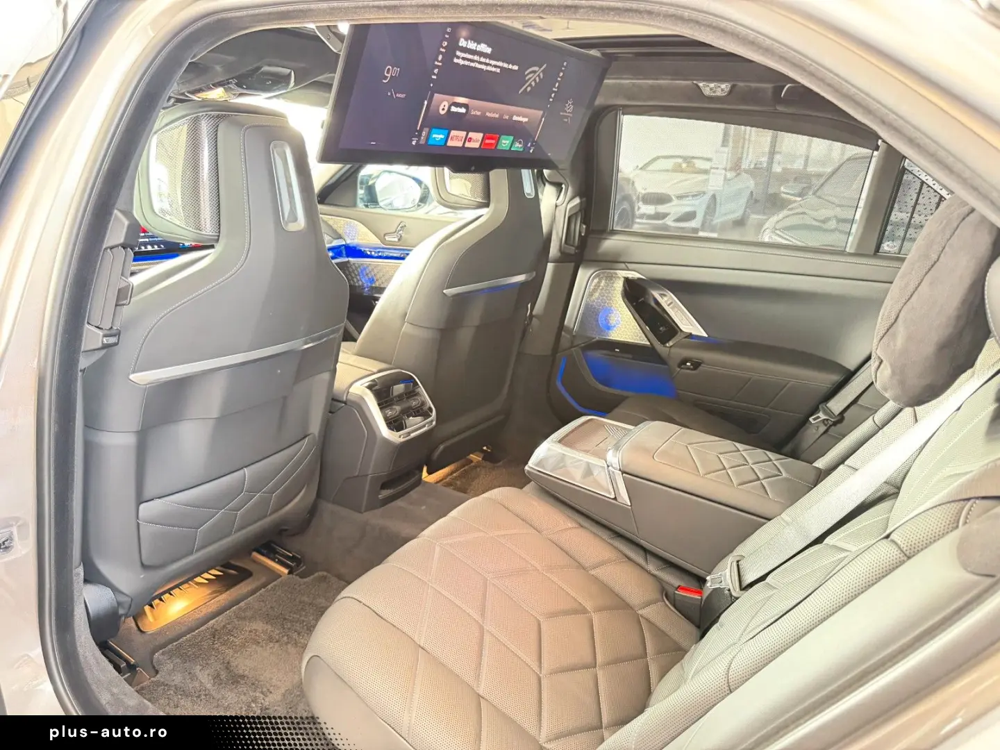 BMW M760e xDrive Two Tone Individual 3xTV SkyLounge