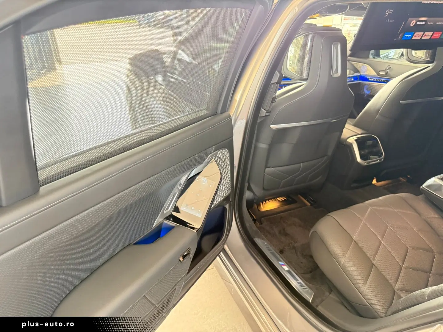 BMW M760e xDrive Two Tone Individual 3xTV SkyLounge