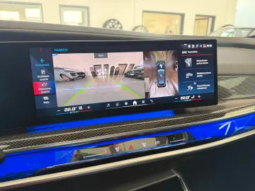 BMW M760e xDrive Two Tone Individual 3xTV SkyLounge