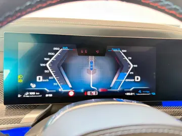 BMW M760e xDrive Two Tone Individual 3xTV SkyLounge