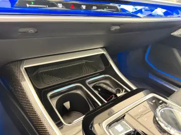 BMW M760e xDrive Two Tone Individual 3xTV SkyLounge